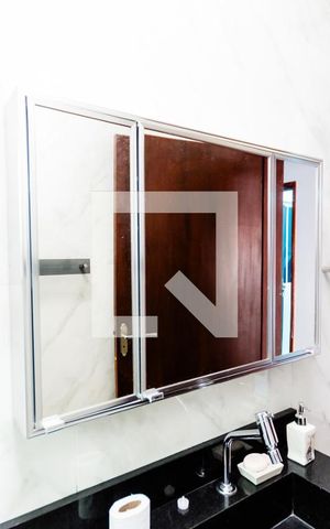 Casa para alugar com 413m², 4 quartos e 8 vagasBanheiro