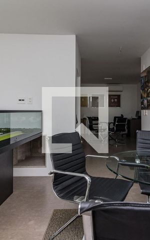 Casa de condomínio à venda com 188m², 3 quartos e 2 vagas Casa de condomínio à venda com 188m², 3 quartos e 2 vagasSala