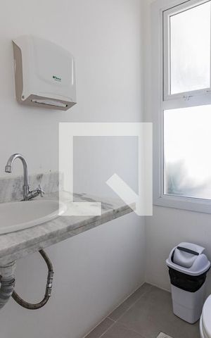 Casa de condomínio à venda com 188m², 3 quartos e 2 vagas Casa de condomínio à venda com 188m², 3 quartos e 2 vagasLavabo