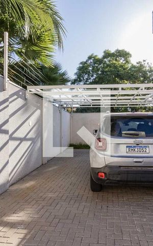 Casa de condomínio à venda com 188m², 3 quartos e 2 vagas Casa de condomínio à venda com 188m², 3 quartos e 2 vagasGaragem