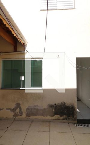 Casa à venda com 110m², 3 quartos e 2 vagasÁrea de Serviço