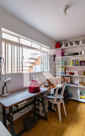 Casa à venda com 135m², 2 quartos e 2 vagas Casa à venda com 135m², 2 quartos e 2 vagasQuarto de Serviço