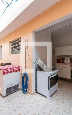 Casa à venda com 135m², 2 quartos e 2 vagas Casa à venda com 135m², 2 quartos e 2 vagasQuintal