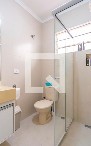 Casa à venda com 135m², 2 quartos e 2 vagas Casa à venda com 135m², 2 quartos e 2 vagasBanheiro