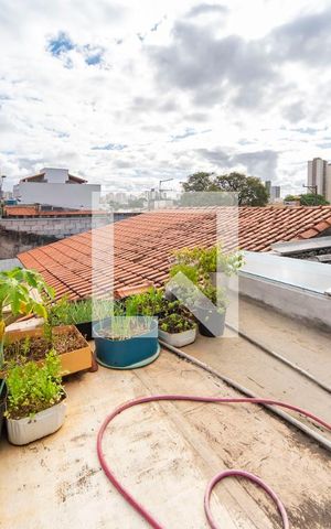 Casa à venda com 135m², 2 quartos e 2 vagas Casa à venda com 135m², 2 quartos e 2 vagasLaje