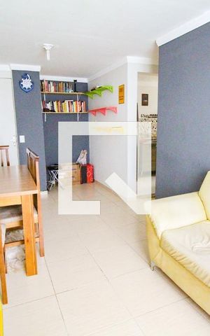 Apartamento à venda com 43m², 2 quartos e sem vaga Apartamento à venda com 43m², 2 quartos e sem vagaSala