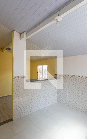 Casa para alugar com 42m², 1 quarto e sem vaga Casa para alugar com 42m², 1 quarto e sem vagaCozinha