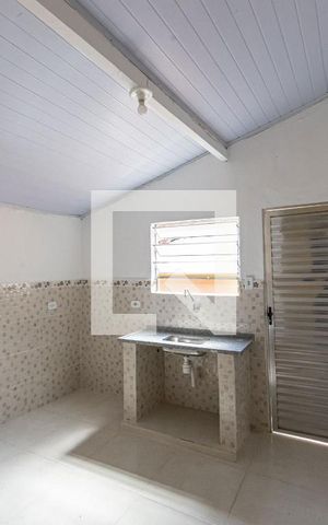 Casa para alugar com 42m², 1 quarto e sem vaga Casa para alugar com 42m², 1 quarto e sem vagaCozinha