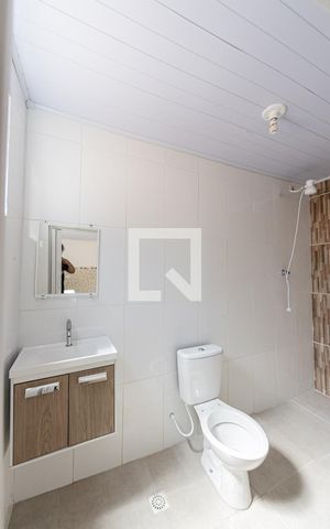 Casa para alugar com 42m², 1 quarto e sem vaga Casa para alugar com 42m², 1 quarto e sem vagaBanheiro Social