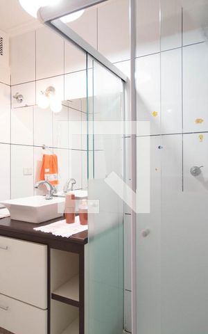 Apartamento à venda com 160m², 3 quartos e 2 vagas Apartamento à venda com 160m², 3 quartos e 2 vagasBanheiro do Corredor