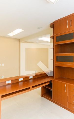 Apartamento para alugar com 105m², 2 quartos e 1 vagaSala