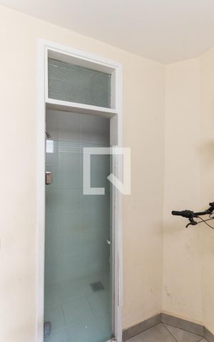 Apartamento para alugar com 105m², 2 quartos e 1 vagaBanheiro de Serviço