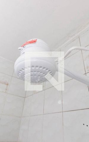 Casa à venda com 300m², 4 quartos e 3 vagas Casa à venda com 300m², 4 quartos e 3 vagasBanheiro Suíte