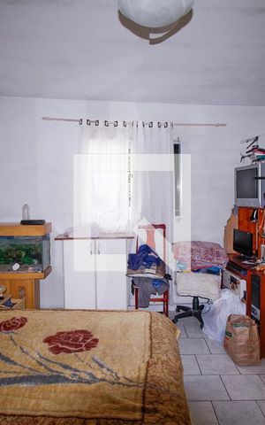 Casa à venda com 200m², 3 quartos e 2 vagasSuíte
