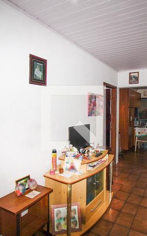 Casa à venda com 200m², 3 quartos e 2 vagasSala