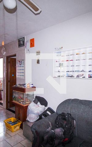 Casa à venda com 200m², 3 quartos e 2 vagasSala