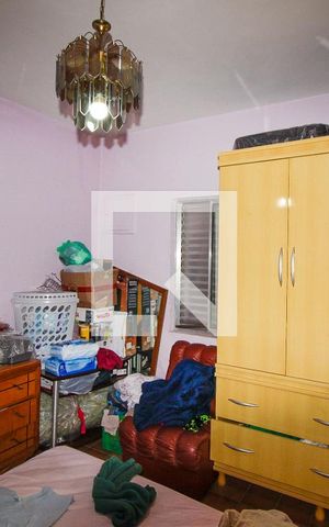 Casa à venda com 200m², 3 quartos e 2 vagasQuarto 1