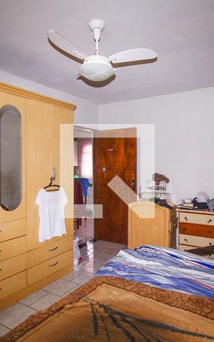 Casa à venda com 200m², 3 quartos e 2 vagasSuíte