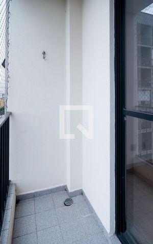 Apartamento à venda com 45m², 2 quartos e 1 vaga Apartamento à venda com 45m², 2 quartos e 1 vagaVaranda