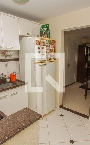 Casa de condomínio à venda com 90m², 4 quartos e 2 vagas Casa de condomínio à venda com 90m², 4 quartos e 2 vagasCozinha