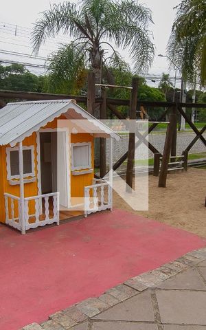 Casa de condomínio à venda com 90m², 4 quartos e 2 vagas Casa de condomínio à venda com 90m², 4 quartos e 2 vagasÁrea Comum - Playground