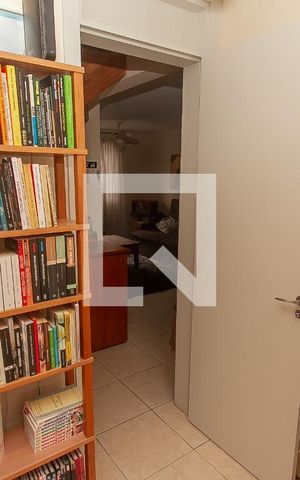 Casa de condomínio à venda com 90m², 4 quartos e 2 vagas Casa de condomínio à venda com 90m², 4 quartos e 2 vagasQuarto 4 - Escritório