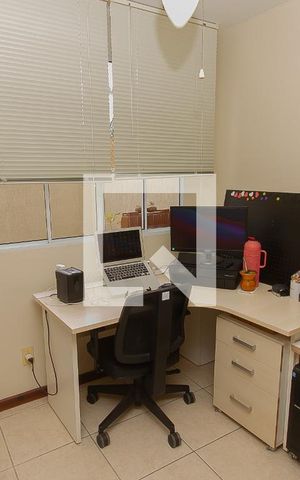Casa de condomínio à venda com 90m², 4 quartos e 2 vagas Casa de condomínio à venda com 90m², 4 quartos e 2 vagasQuarto 4 - Escritório
