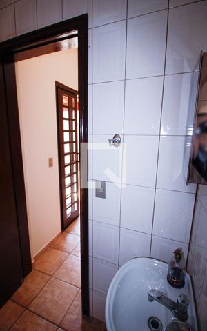 Casa para alugar com 180m², 2 quartos e 4 vagasBanheiro 3