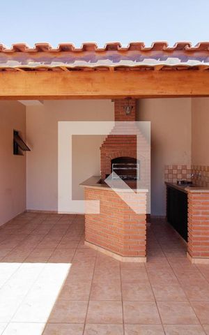 Casa para alugar com 180m², 2 quartos e 4 vagasQuintal - Churrasqueira