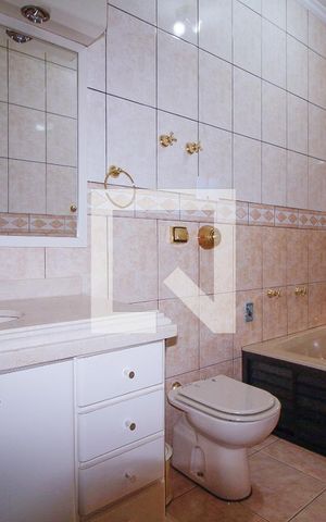 Casa para alugar com 180m², 2 quartos e 4 vagasBanheiro da Suíte