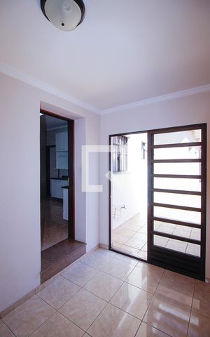 Casa para alugar com 180m², 2 quartos e 4 vagasHall de Entrada