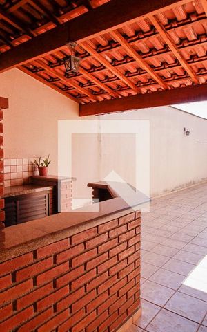 Casa para alugar com 180m², 2 quartos e 4 vagasQuintal - Churrasqueira