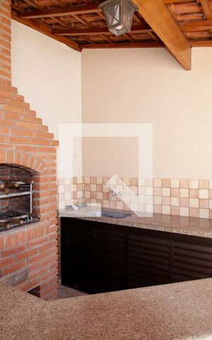 Casa para alugar com 180m², 2 quartos e 4 vagasQuintal - Churrasqueira