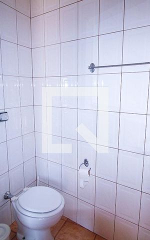 Casa para alugar com 180m², 2 quartos e 4 vagasBanheiro 3