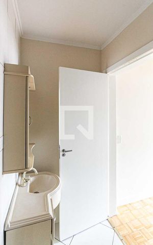 Apartamento à venda com 100m², 2 quartos e sem vaga Apartamento à venda com 100m², 2 quartos e sem vagaBanheiro