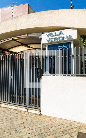 Casa de condomínio à venda com 190m², 3 quartos e 2 vagas Casa de condomínio à venda com 190m², 3 quartos e 2 vagasFachada