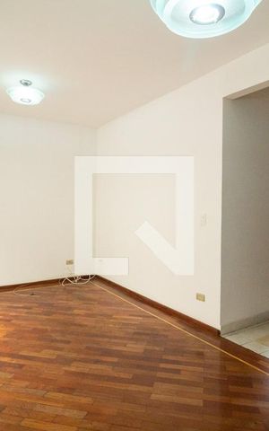 Casa de condomínio à venda com 190m², 3 quartos e 2 vagas Casa de condomínio à venda com 190m², 3 quartos e 2 vagasSala