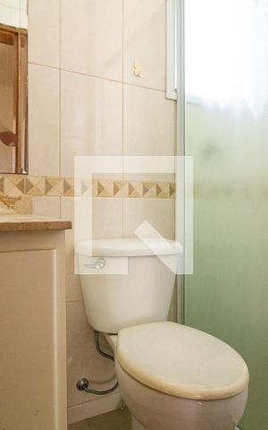 Casa de condomínio à venda com 190m², 3 quartos e 2 vagas Casa de condomínio à venda com 190m², 3 quartos e 2 vagasBanheiro