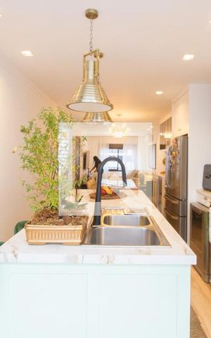 Casa à venda com 200m², 2 quartos e 2 vagasCozinha
