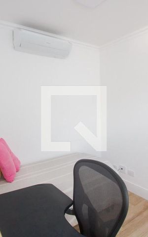 Casa à venda com 200m², 2 quartos e 2 vagasEscritório