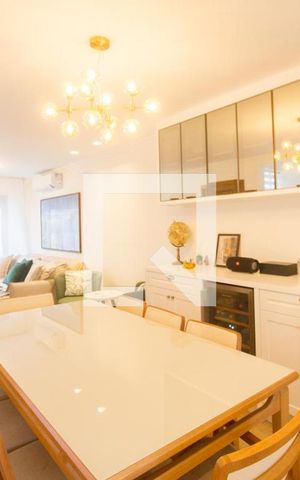 Casa à venda com 200m², 2 quartos e 2 vagasSala de Jantar