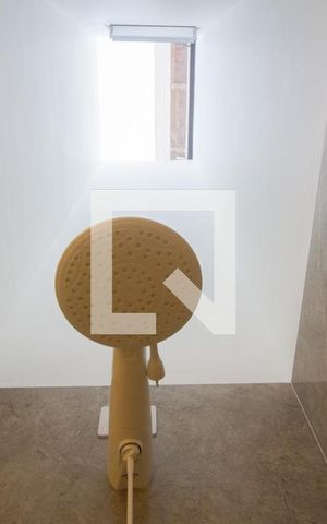Casa à venda com 200m², 2 quartos e 2 vagasChuveiro