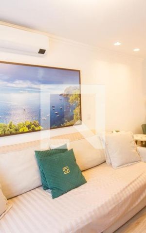 Casa à venda com 200m², 2 quartos e 2 vagasSala