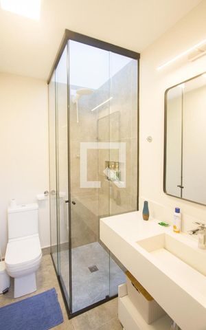 Casa à venda com 200m², 2 quartos e 2 vagasBanheiro