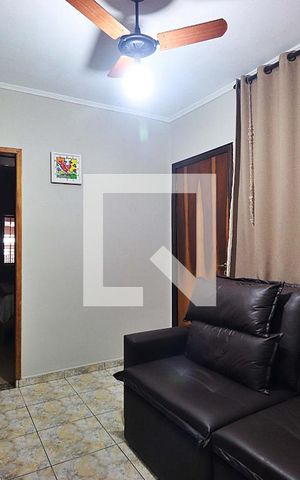Casa à venda com 139m², 2 quartos e 2 vagasSala