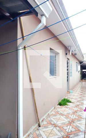 Casa à venda com 139m², 2 quartos e 2 vagasQuintal