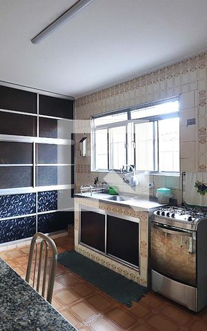 Casa à venda com 139m², 2 quartos e 2 vagasCozinha