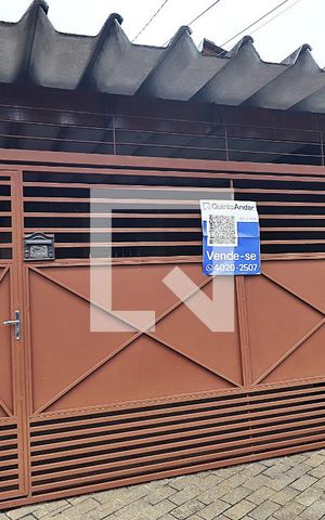 Casa à venda com 139m², 2 quartos e 2 vagasFachada