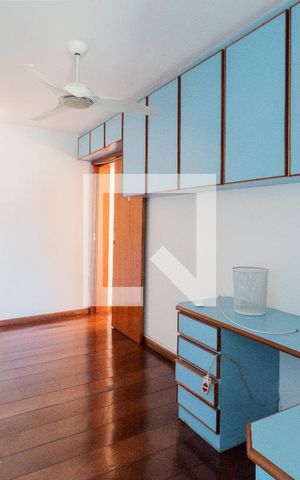 Apartamento à venda com 120m², 3 quartos e 2 vagas Apartamento à venda com 120m², 3 quartos e 2 vagasSuíte 2