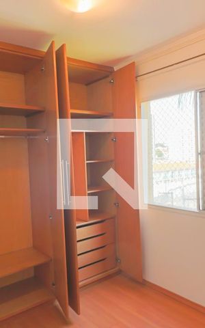 Apartamento para alugar com 61m², 2 quartos e 2 vagas Apartamento para alugar com 61m², 2 quartos e 2 vagasQuarto 2